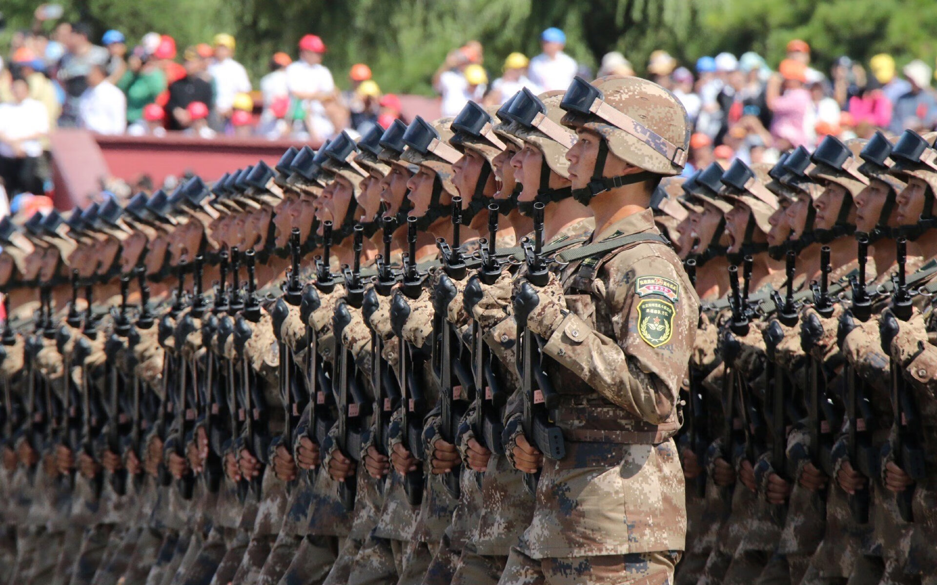 “冰雪征服者!——北极赛段背后的极限勇士”,arctice北极冰