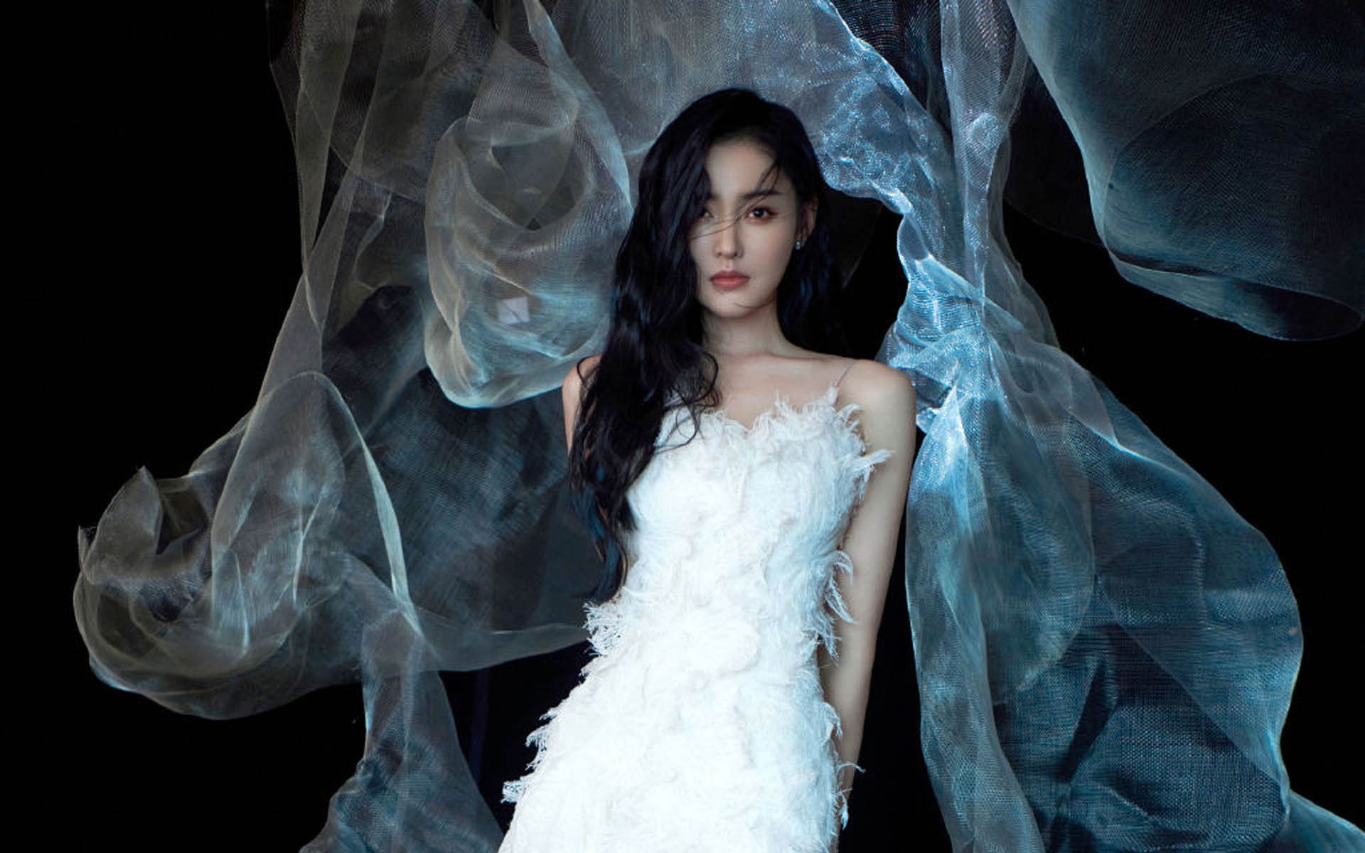 美国传统马术赛事“Mustang Challenge”在拉斯维加斯成功举办，吸引众多观众参与。