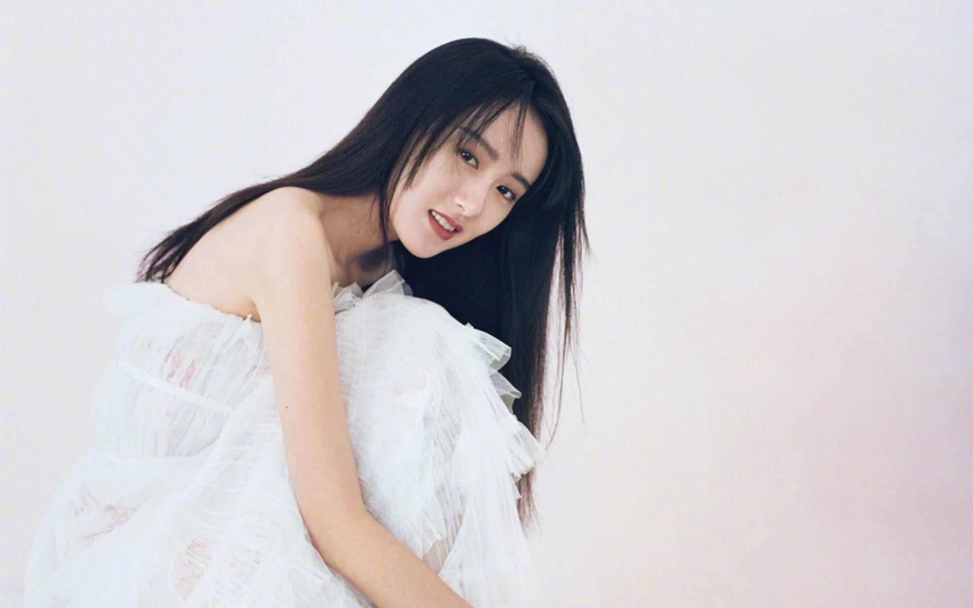 开云官方-豪门球队巅峰对决，比赛激烈升级引人关注，豪门联赛