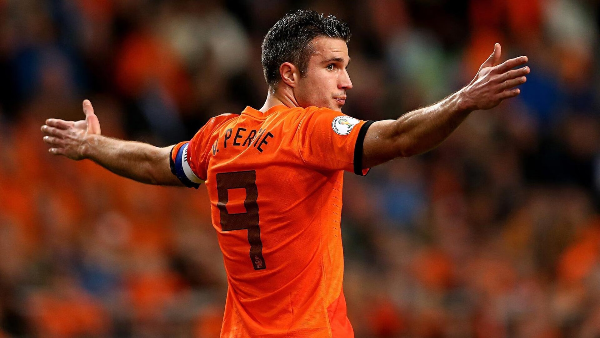 _灯光秀点亮运动场：节日体育盛典精彩纷呈_，体育馆灯光秀